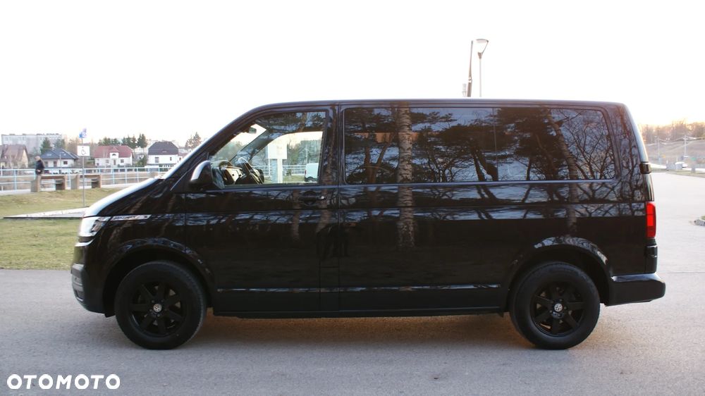 Volkswagen Caravelle - 8