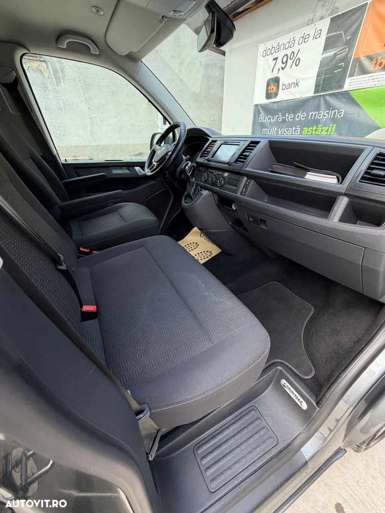 Volkswagen Caravelle - 10