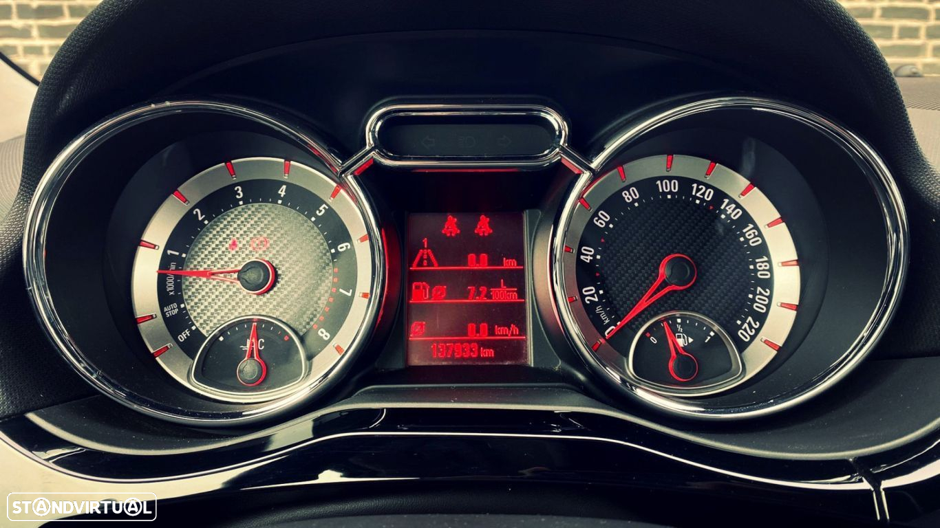 Opel Adam 1.0 T Rocks - 17