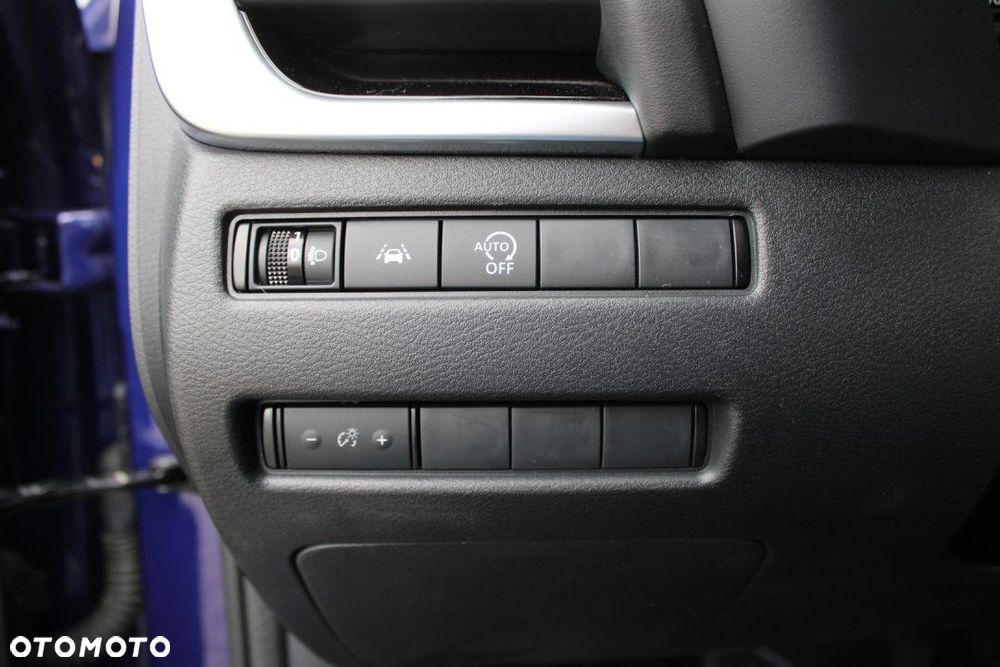 Nissan Qashqai - 25