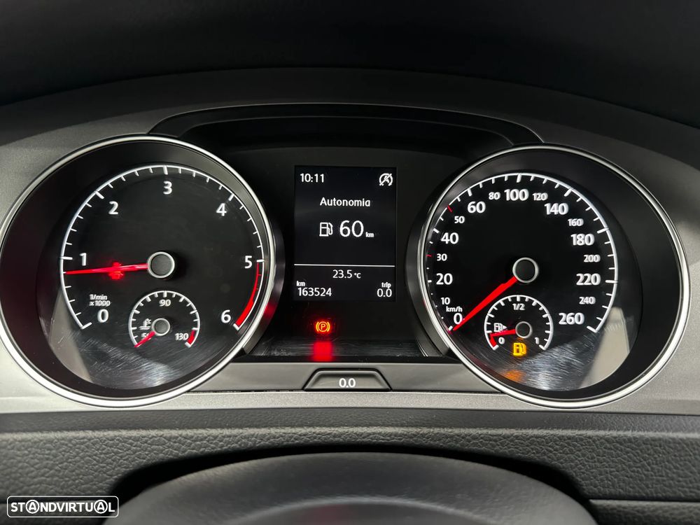 VW Golf Variant 1.6 TDi Confortline - 24