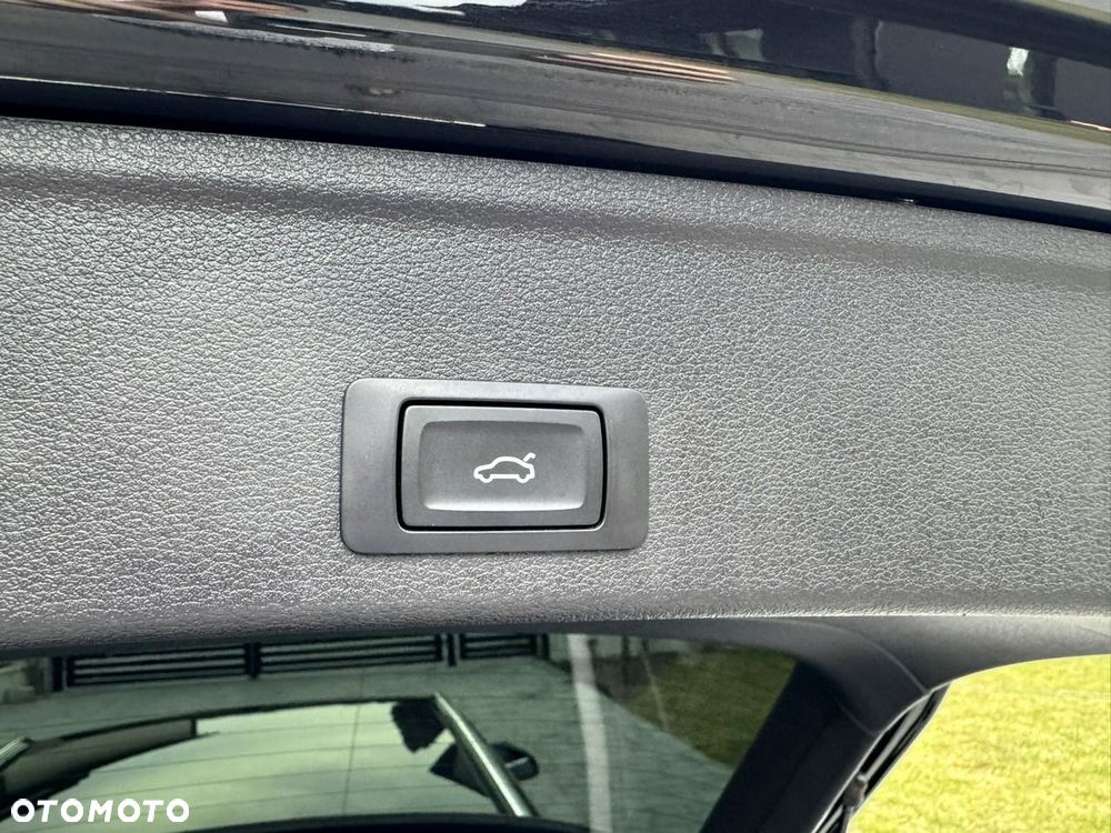 Audi A4 Avant 2.0 TDI ultra sport - 24