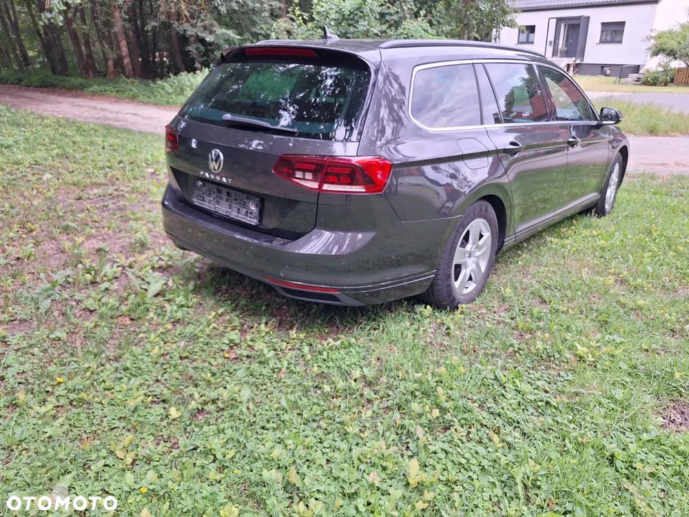 Volkswagen Passat 2.0 TDI SCR Business - 7
