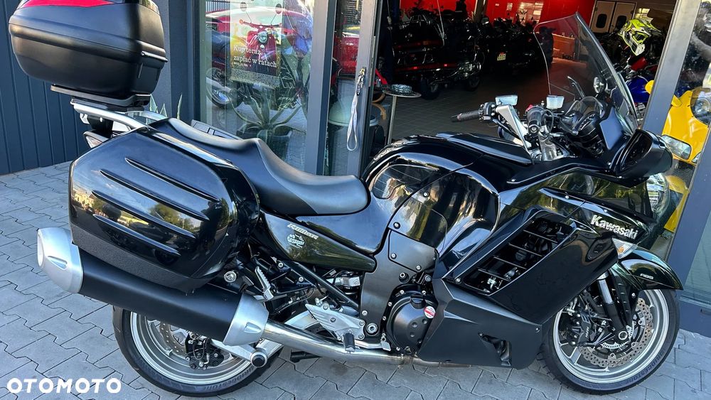 Kawasaki GTR - 9