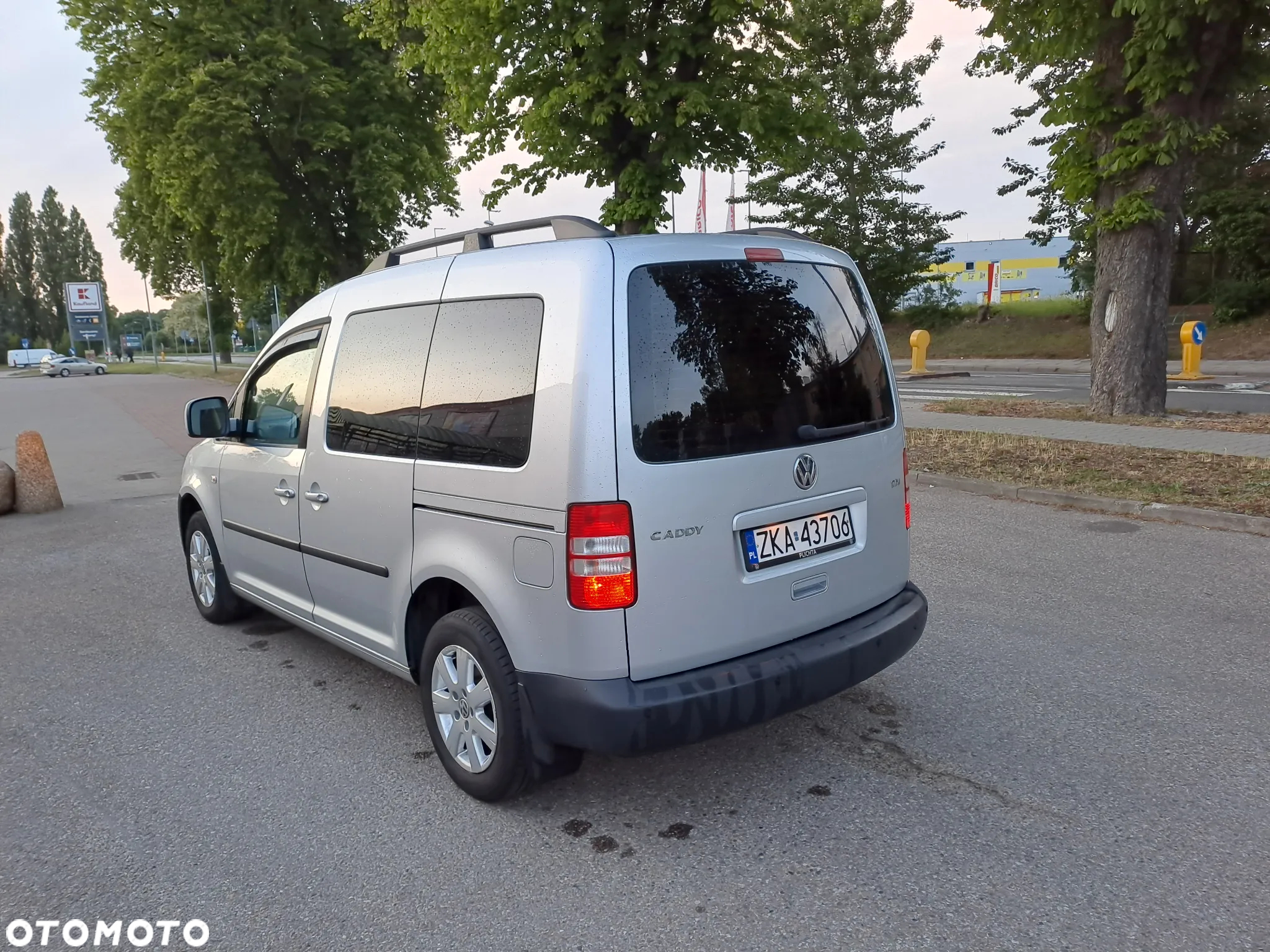 Volkswagen Caddy - 8