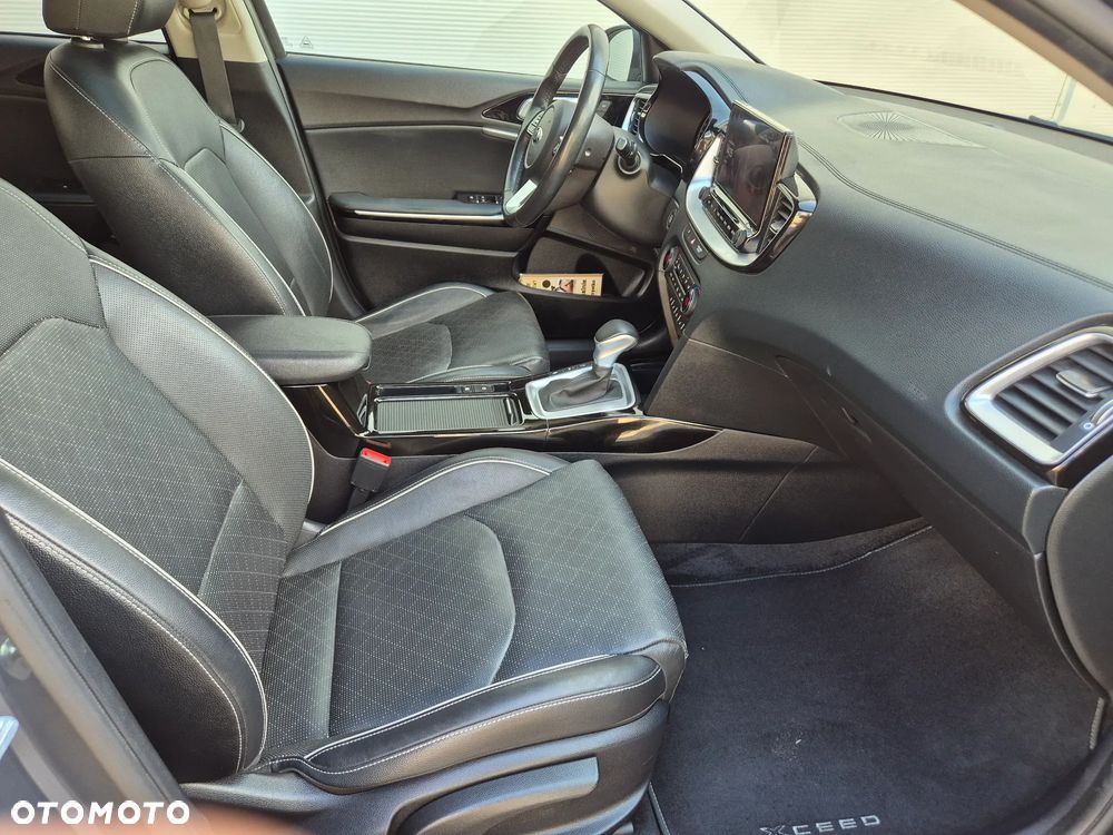 Kia XCeed 1.4 T-GDI OPF DCT7 PLATINUM EDITION - 23