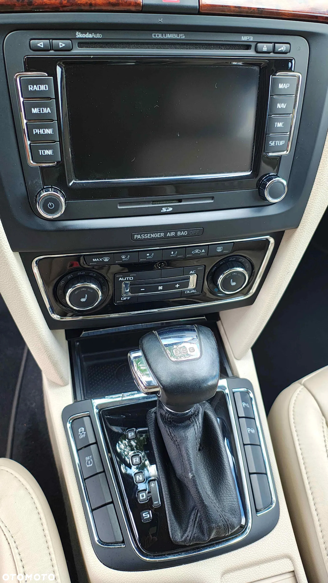 Skoda Superb 2.0 TDI Elegance DSG - 17