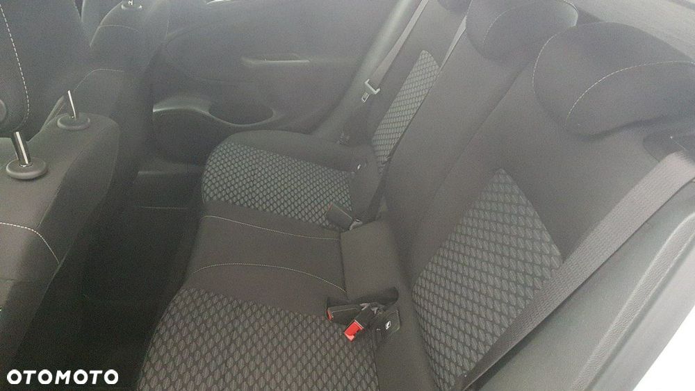 Opel Astra - 16