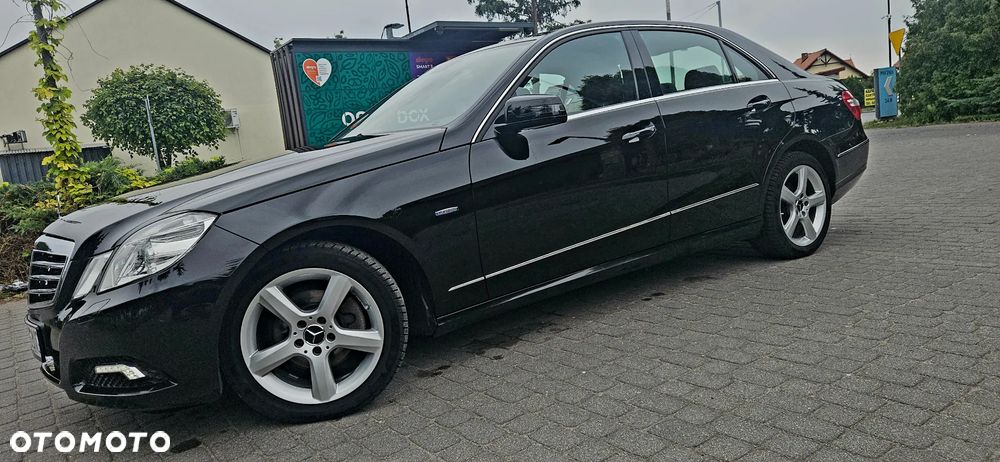 Mercedes-Benz Klasa E 200 CGI BlueEFFICIENCY 7G-TRONIC Avantgarde - 11