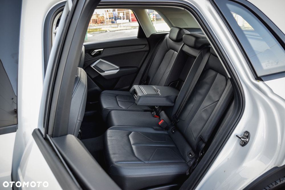 Audi Q3 35 TFSI S tronic - 10