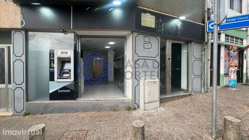 Loja para arrendamento em Massarelos - Grande imagem: 4/19
