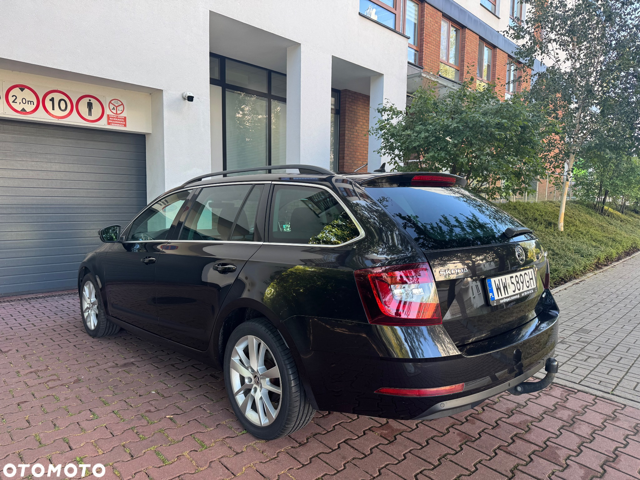 Skoda Octavia 2.0 TDI 4x4 Style DSG - 3