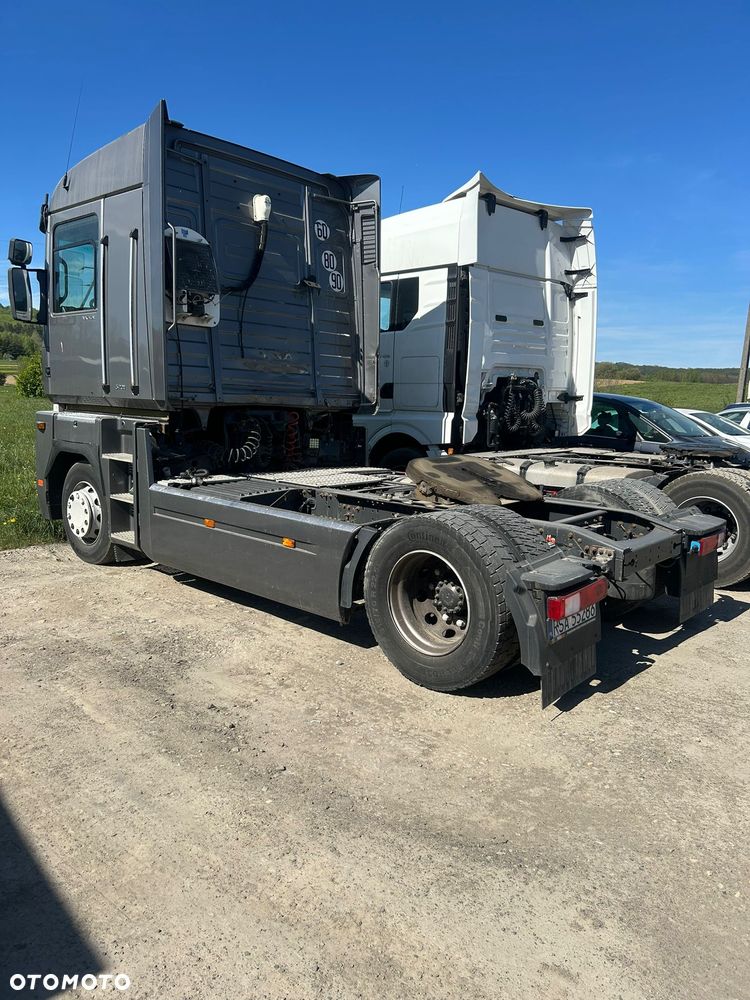 Renault Magnum - 3
