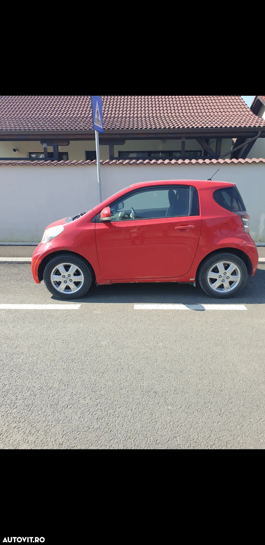 Toyota iQ - 3