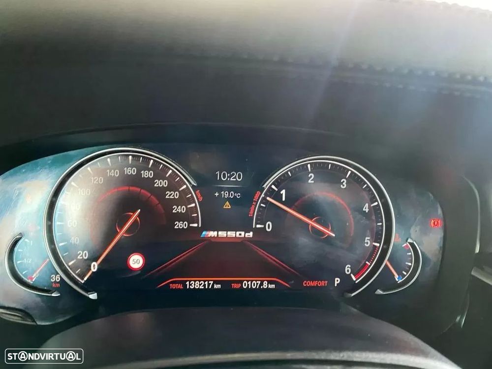 BMW M550d xDrive Touring Aut. - 48