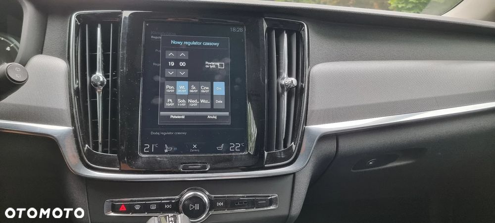 Volvo V90 Cross Country B5 D AWD Ultimate - 35