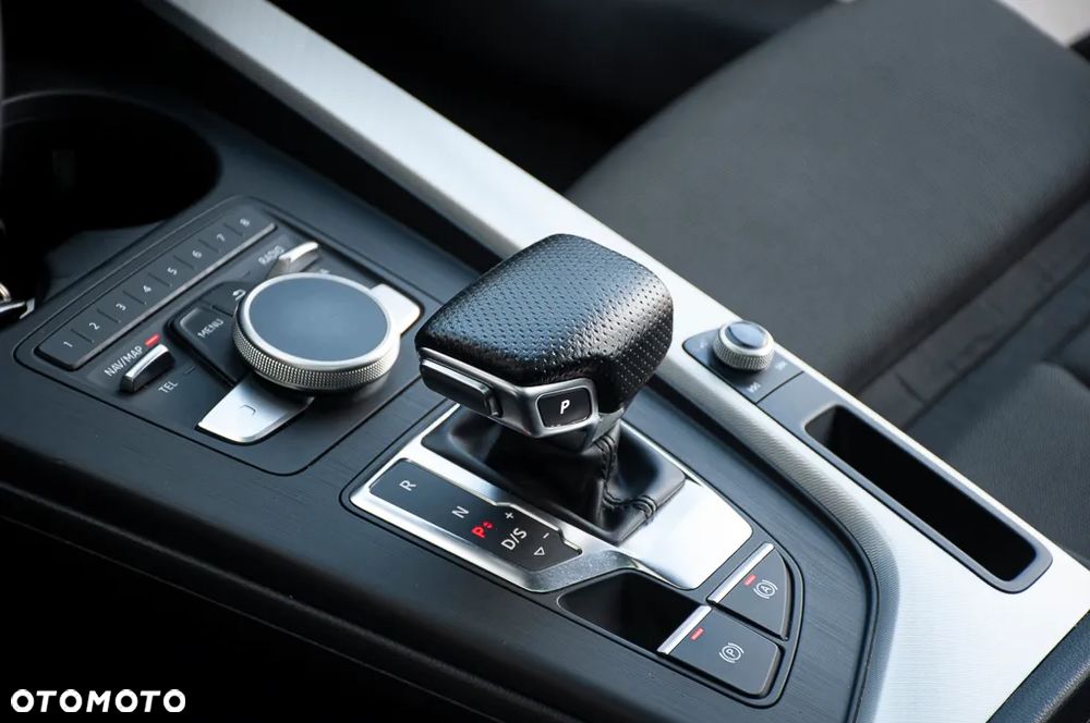 Audi A4 Avant 2.0 TDI ultra S tronic sport - 27