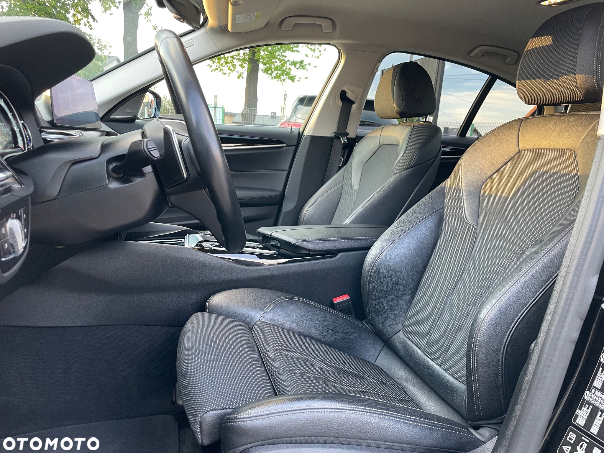 BMW Seria 5 530i xDrive Sport Line sport - 18