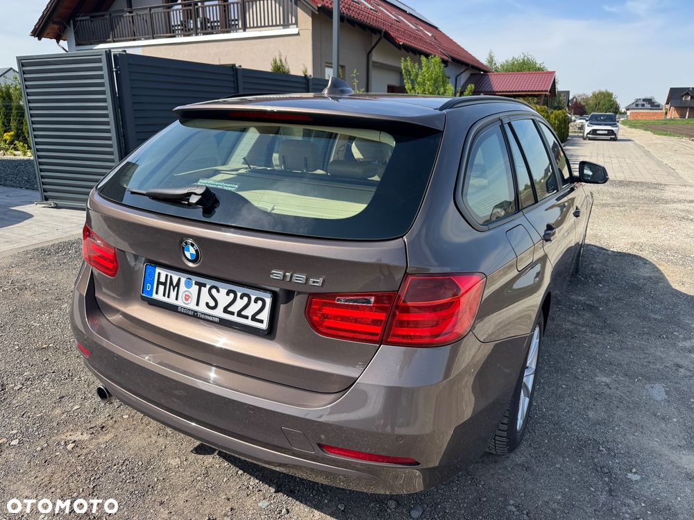 BMW Seria 3 318d Edition Luxury Line Purity - 2