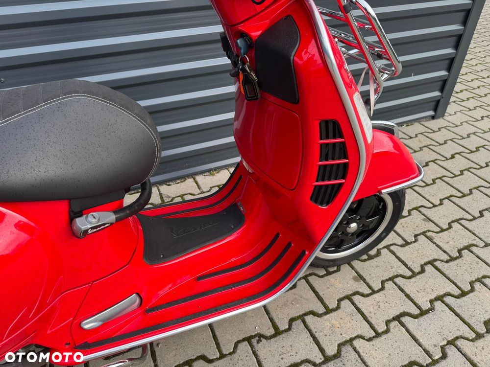 Vespa GTS - 12