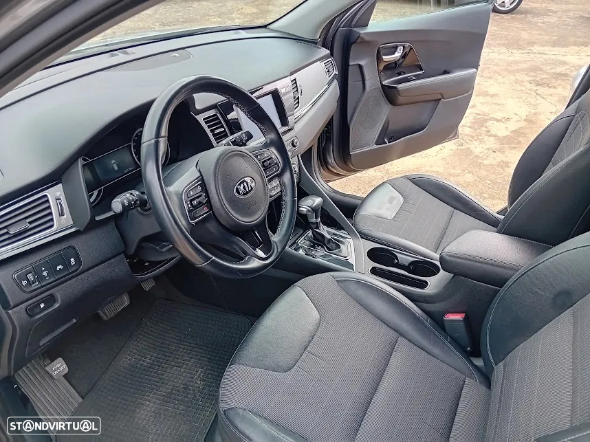 Kia Niro 1.6 GDi HEV EX - 18