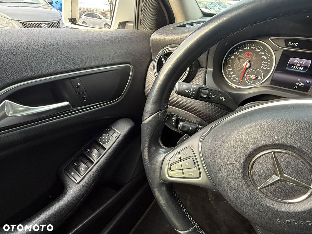 Mercedes-Benz GLA 200 d 7G-DCT Style - 16