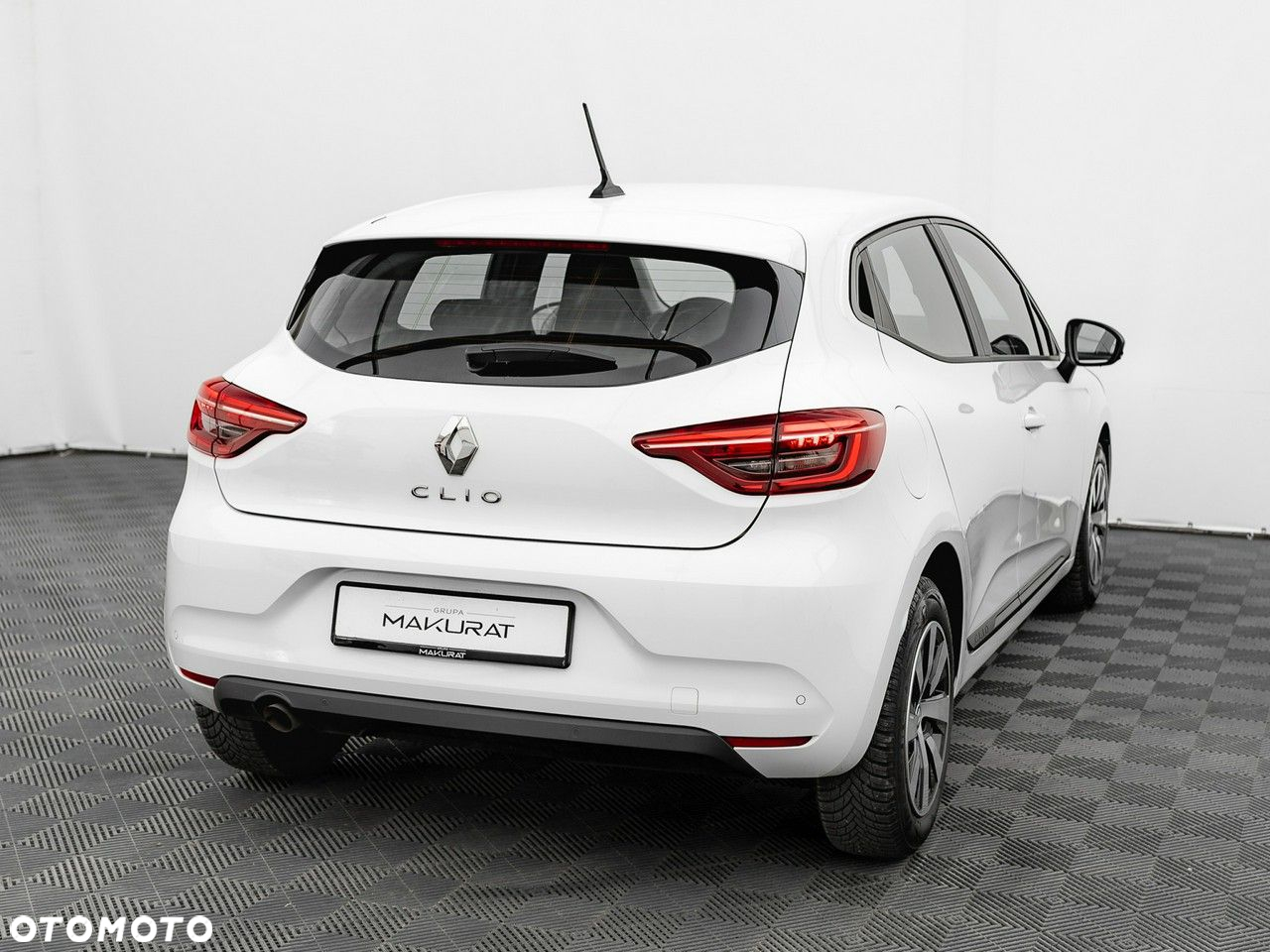 Renault Clio 1.0 TCe Equilibre - 6