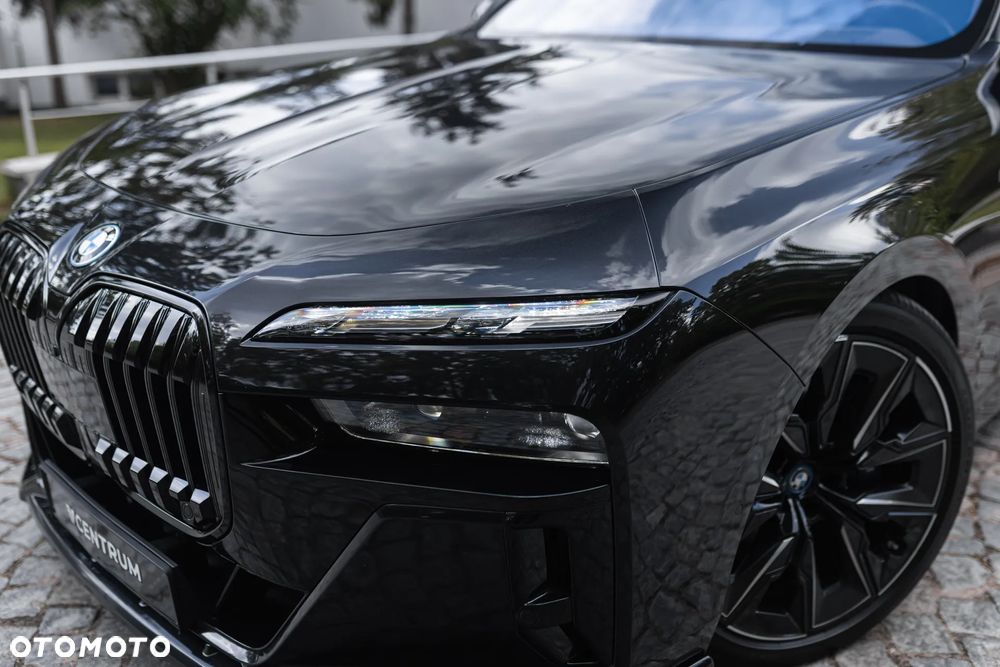 BMW i7 105.7kWh xDrive60 M Sport - 8