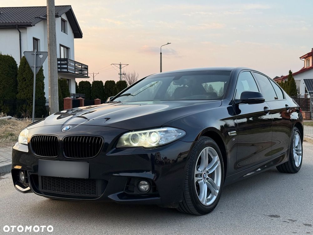 BMW Seria 5 525d xDrive - 8