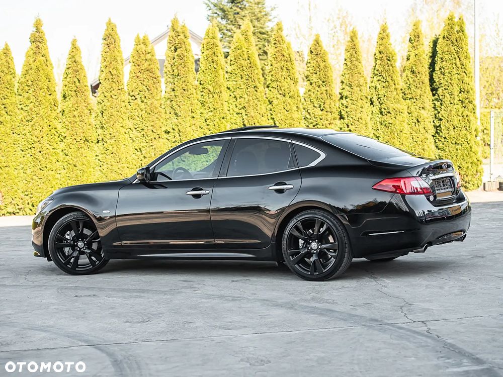 Infiniti M M37 S - 11
