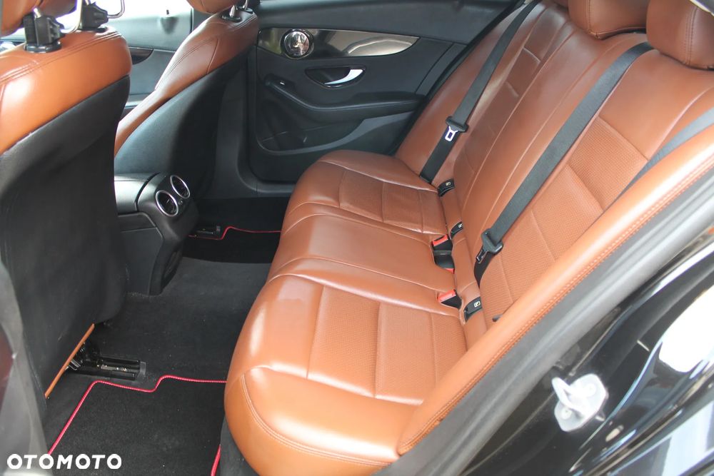 Mercedes-Benz Klasa C 180 (BlueTEC) d 7G-TRONIC AMG Line - 13