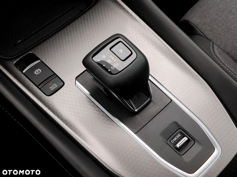 Nissan Qashqai 1.3 DIG-T MHEV N-Connecta Xtronic - 11