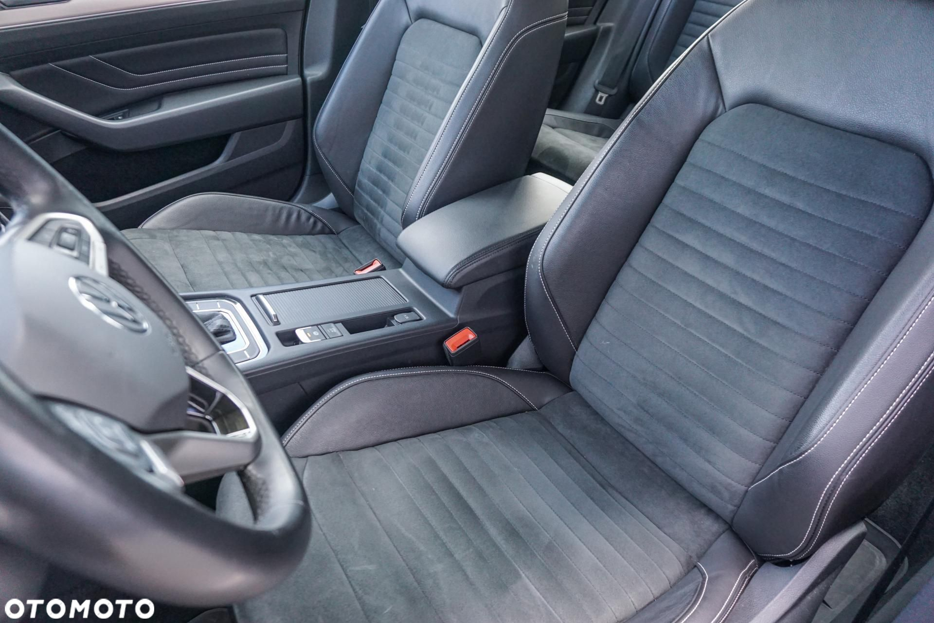 Volkswagen Passat 2.0 TDI EVO Elegance DSG - 10