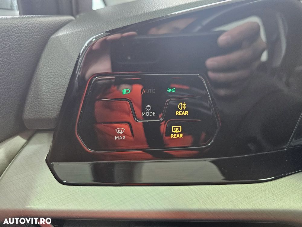 Volkswagen Golf 2.0 TDI 116CP DSG Life - 7