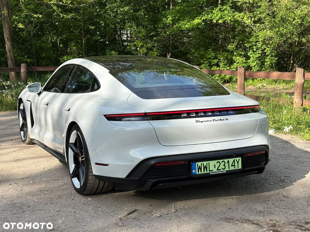 Porsche Taycan - 5