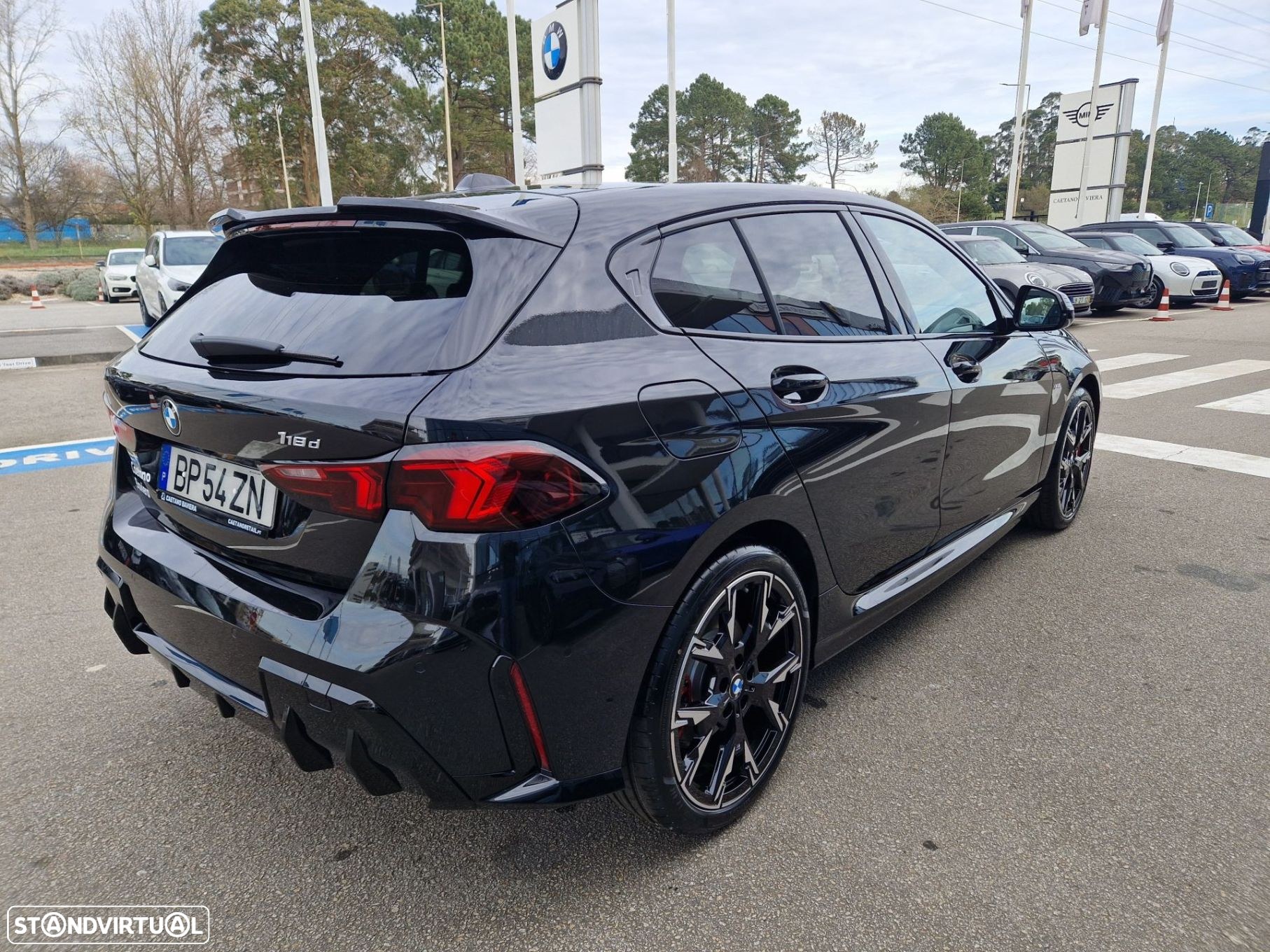 BMW 118 d Pack Desportivo M Pro - 4