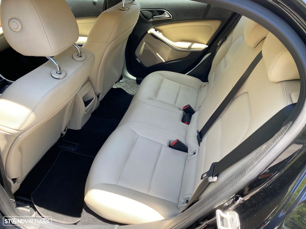 Mercedes-Benz GLA 200 d Style Aut. - 18