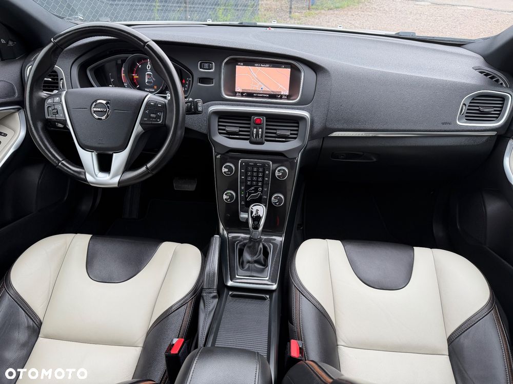Volvo V40 Cross Country D4 Geartronic Summum - 9