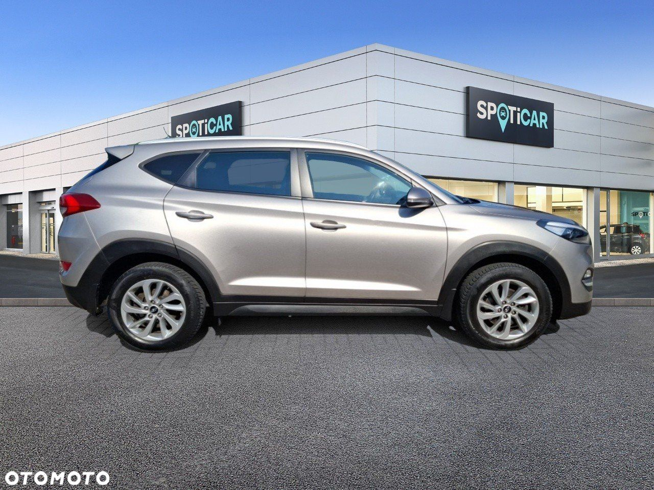 Hyundai Tucson 1.6 GDI BlueDrive Comfort 2WD - 4