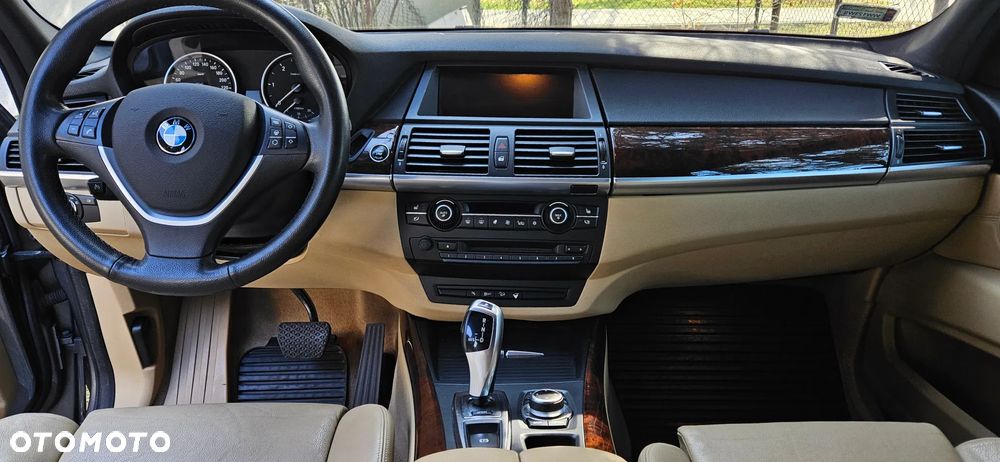 BMW X5 3.5d xDrive - 24