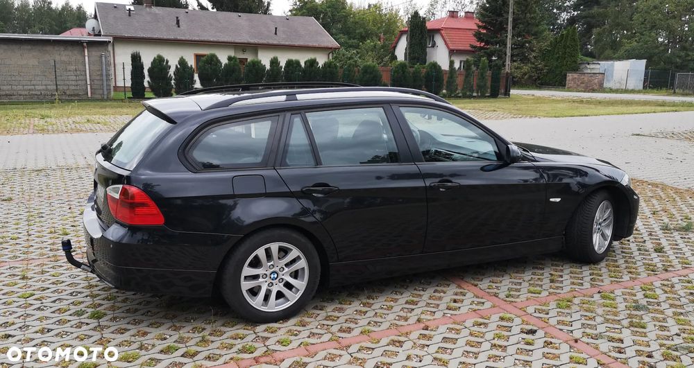 BMW Seria 3 318d - 3