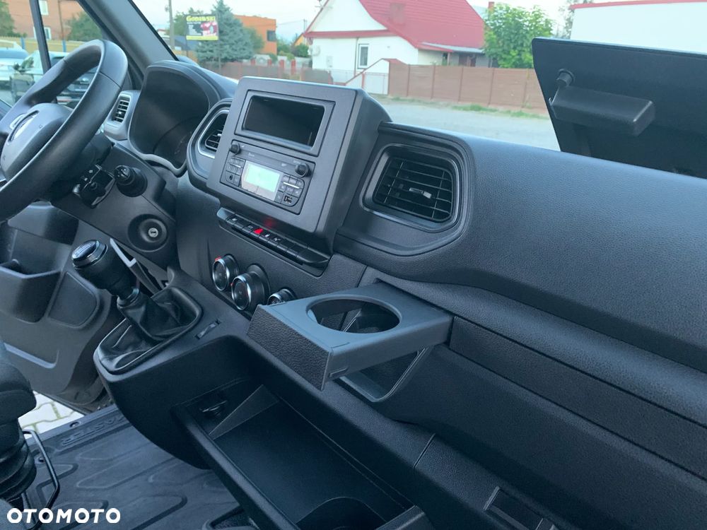 Renault MASTER 2,3dci 136KM L2H2 TEMPOMAT - 23