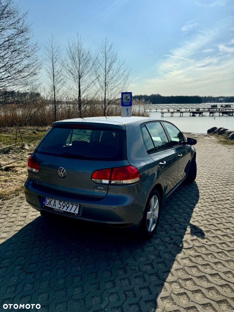 Volkswagen Golf 1.6 TDI BlueMot Comfortline - 4