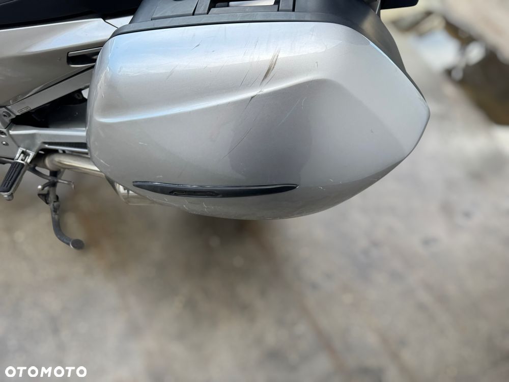 Yamaha FJR - 13