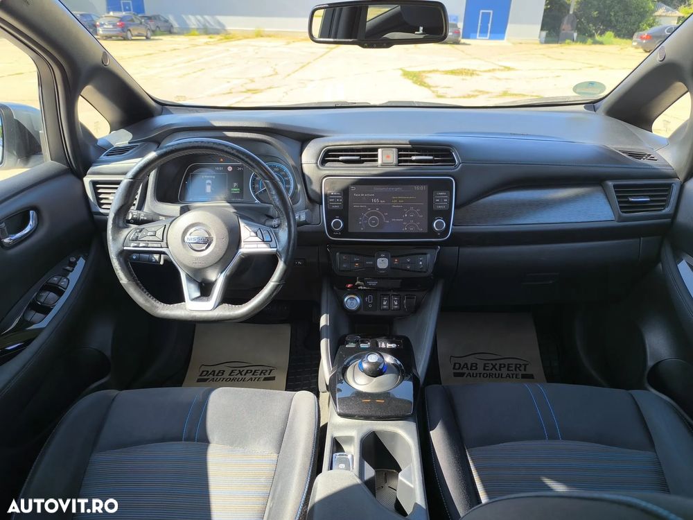 Nissan LEAF - 17
