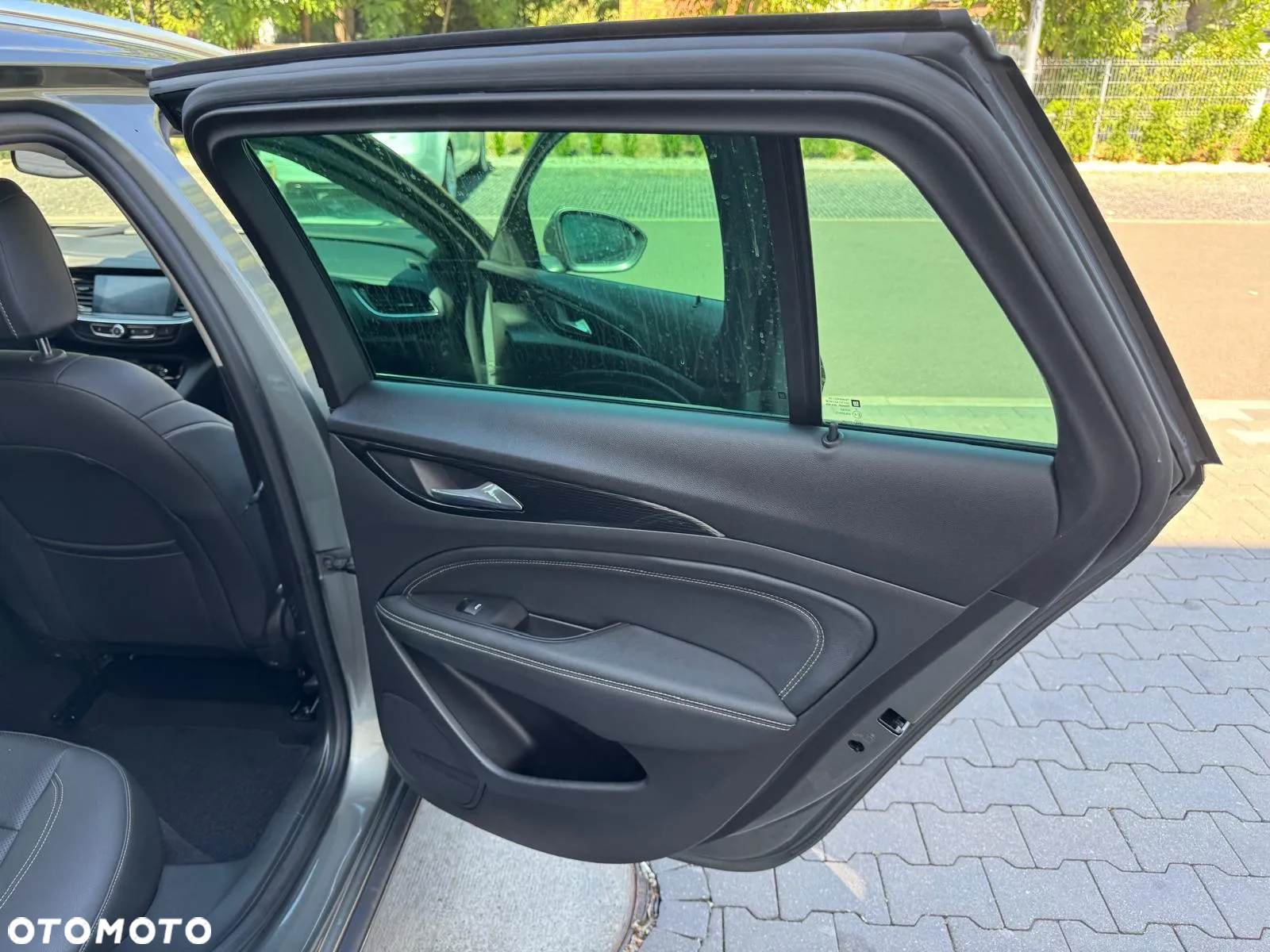 Opel Insignia CT 2.0 CDTI Exclusive S&S - 26