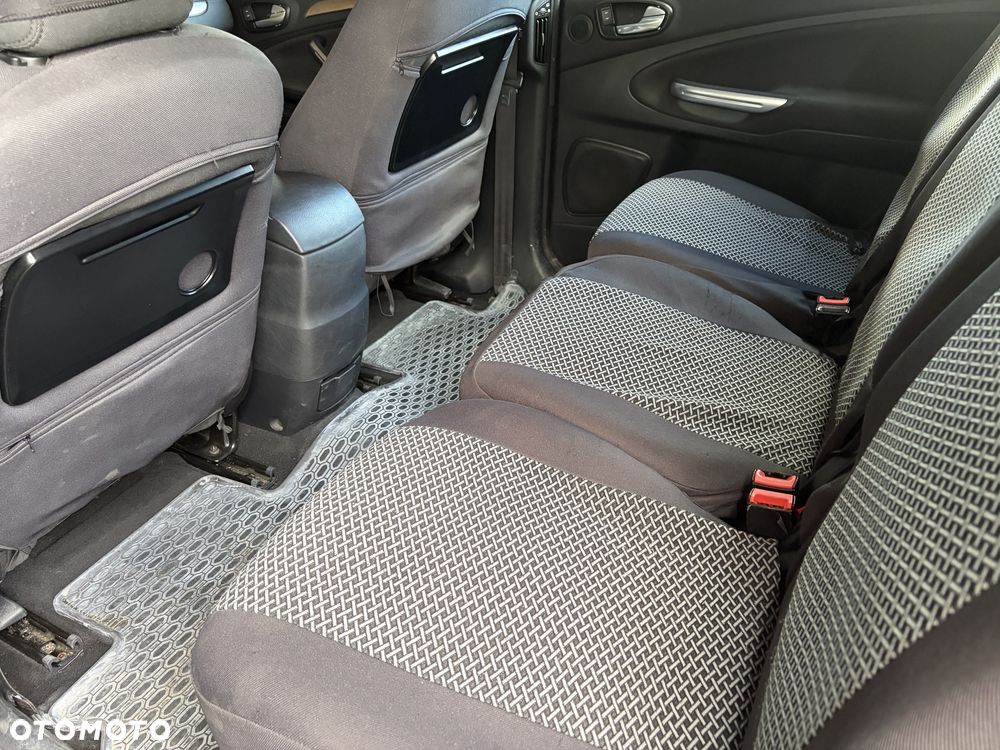 Ford S-Max 2.0 Titanium - 16