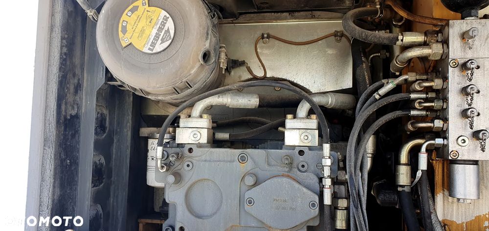 Liebherr R924 LC - 14