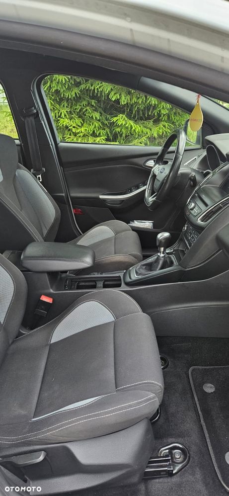 Ford Focus 2.0 EcoBoost ST mit Leder-Sport-Paket - 7