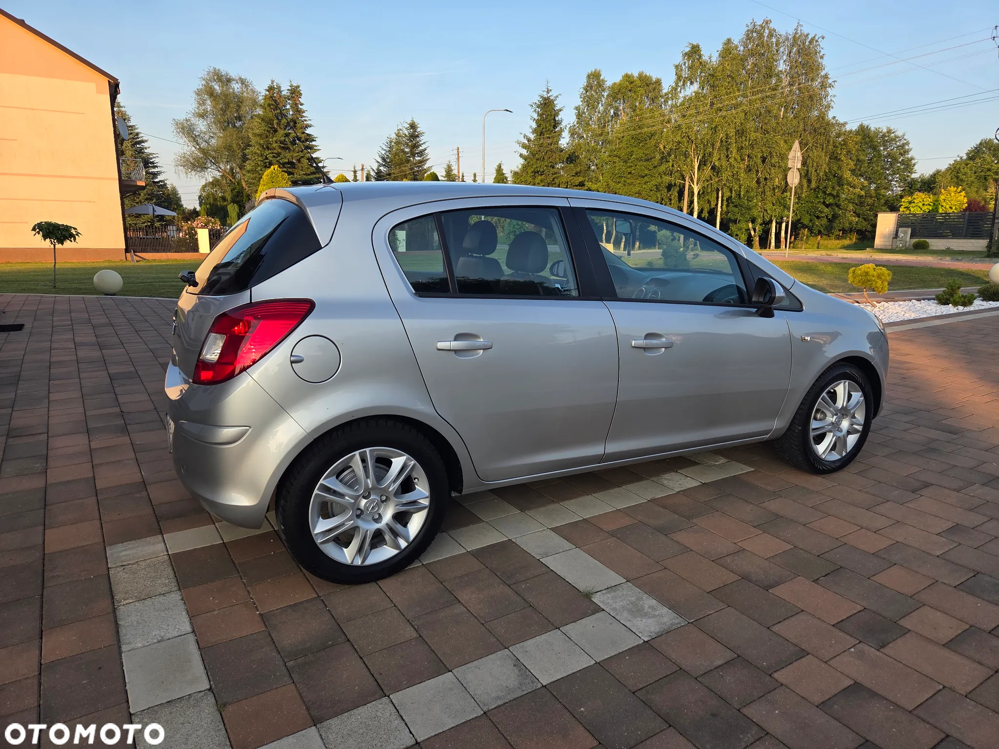 Opel Corsa 1.2 16V Color Edition - 5